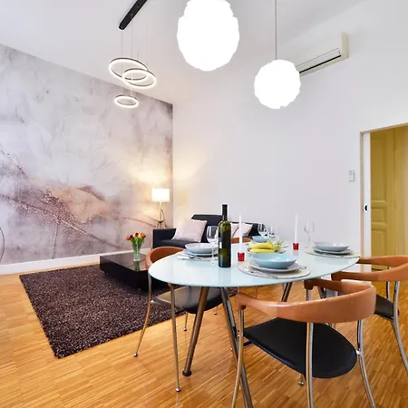 Apartment Heart & Soul
